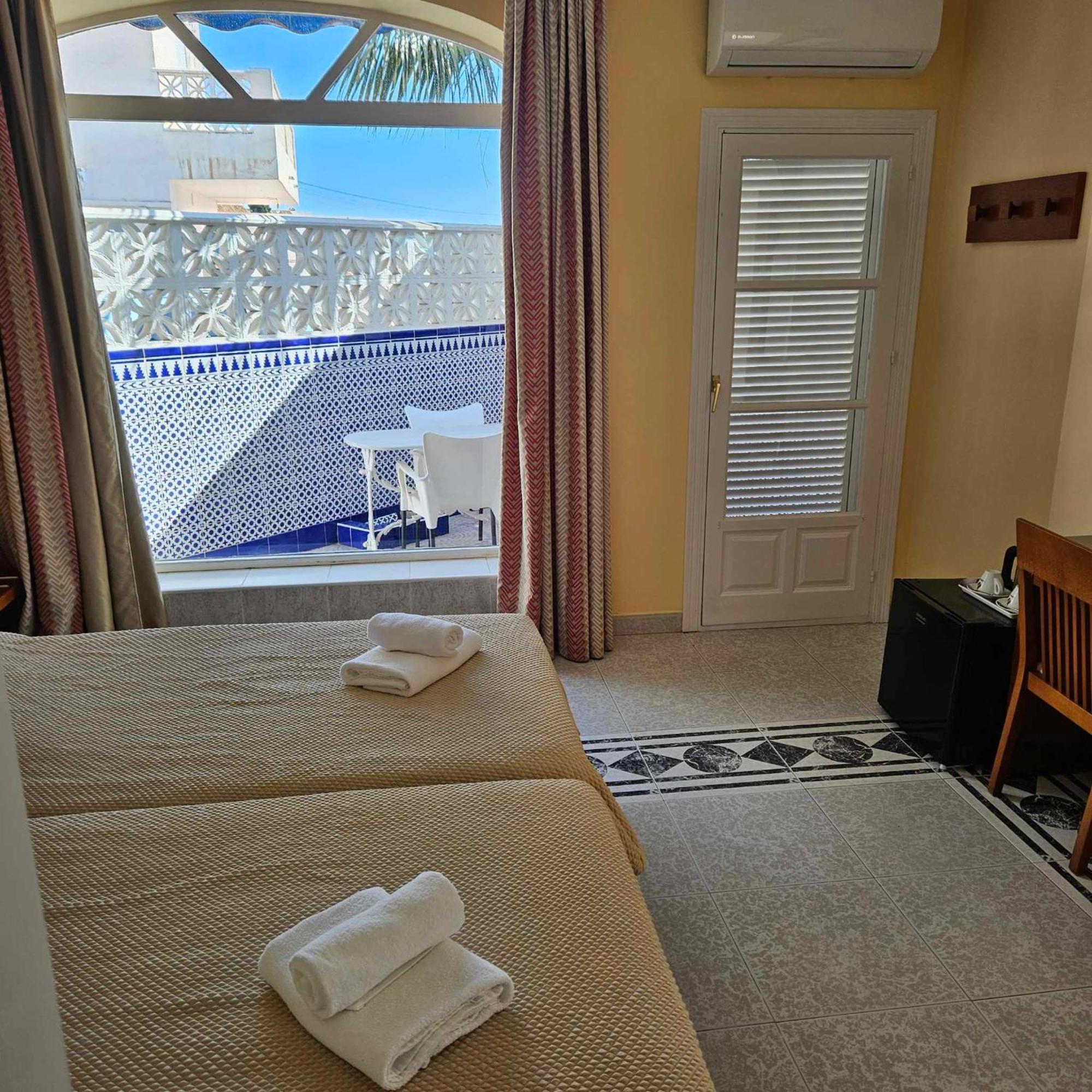 Marazul By Fitzgeralds Hotel Nerja Eksteriør billede